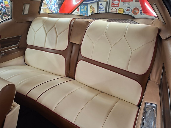 Buick Riviera 12 of 22