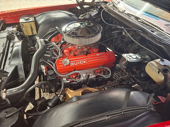 Buick Riviera 20 of 22
