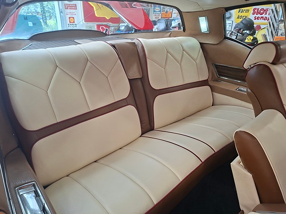 Buick Riviera 16 of 22