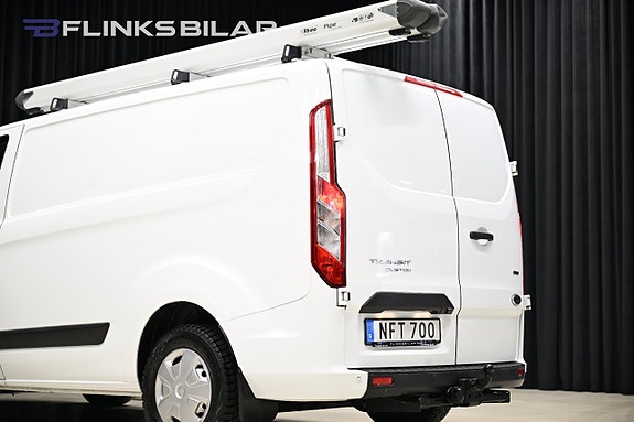 Ford Transit Custom 17 of 30