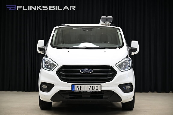 Ford Transit Custom 8 of 30