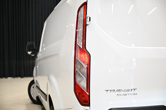 Ford Transit Custom 16 of 30
