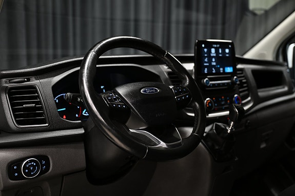Ford Transit Custom 19 of 30