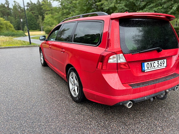 Volvo V70 6 of 16