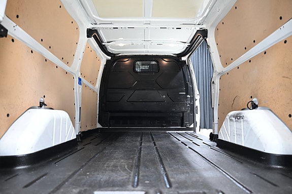 Ford Transit Custom 6 of 28