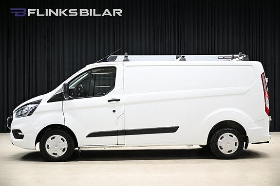 Ford Transit Custom 2 of 28