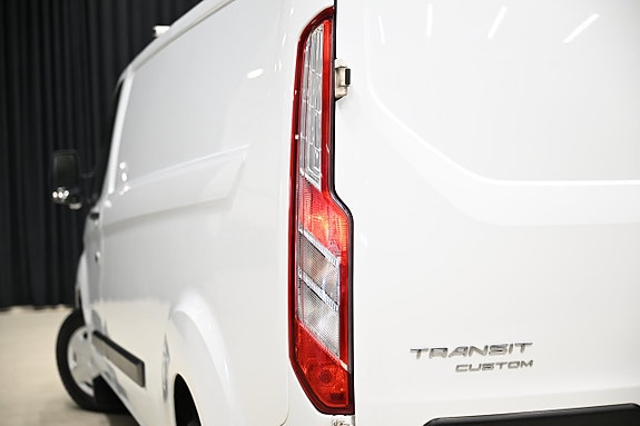 Ford Transit Custom 8 of 28