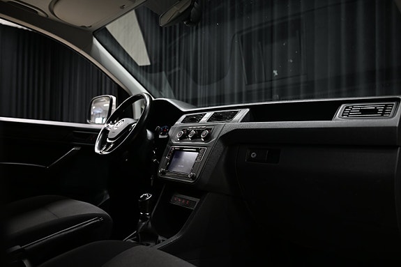 Volkswagen Caddy 26 of 27