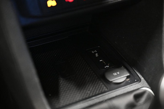 Volkswagen Caddy 21 of 27