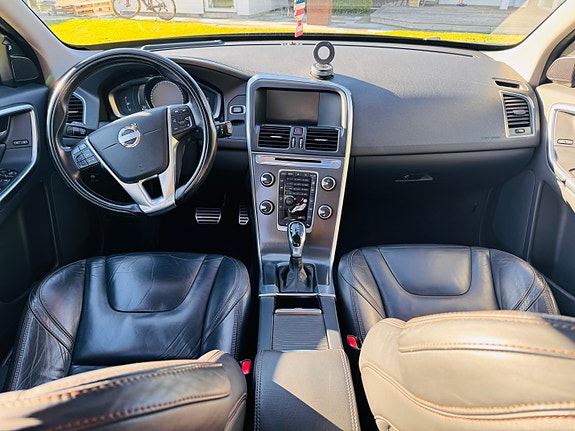 Volvo XC60 6 of 9