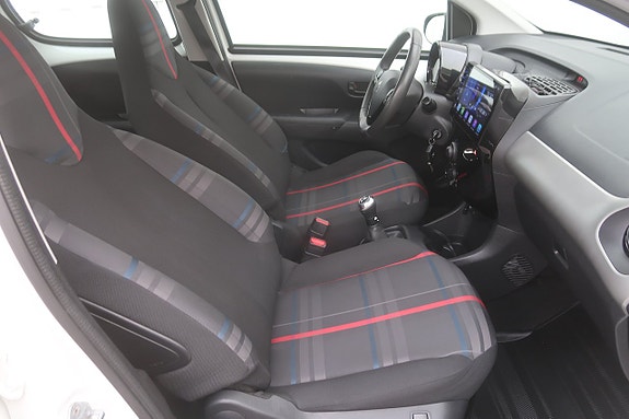 Peugeot 108 10 of 22