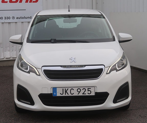 Peugeot 108 2 of 22