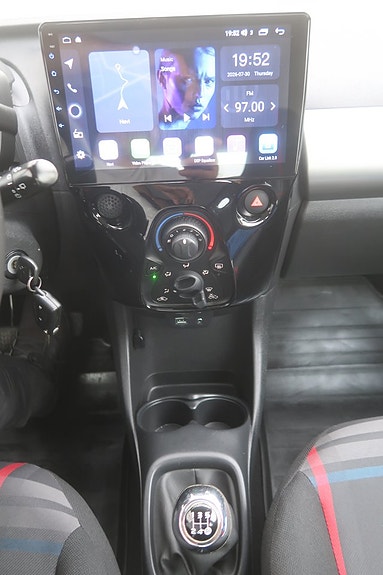 Peugeot 108 12 of 22