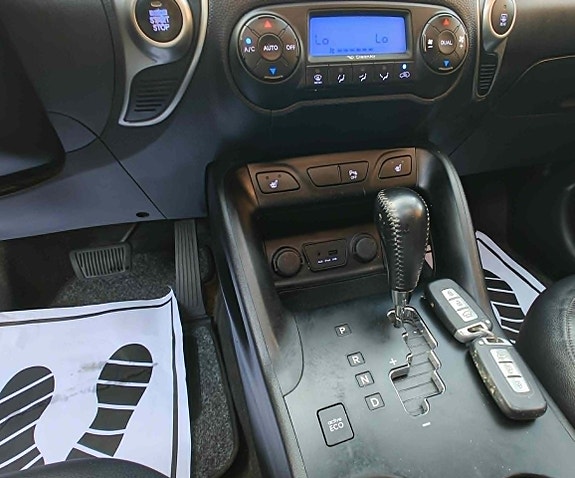 Hyundai ix35 6 of 24