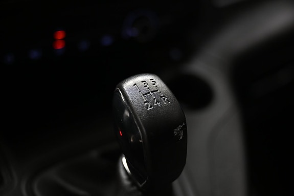 Peugeot Partner 18 of 29