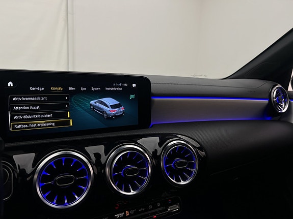 Mercedes-Benz CLA35 23 of 30