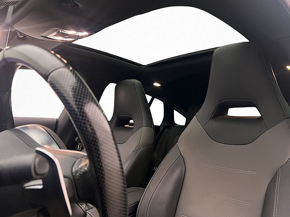 Mercedes-Benz CLA35 10 of 30