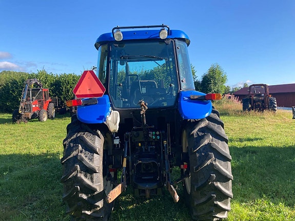 New Holland TD80D med lastare ENDAST 1328 timmar 5 of 12