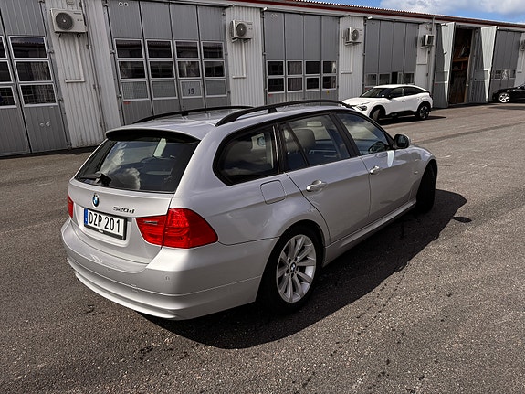 BMW 320d 8 of 12