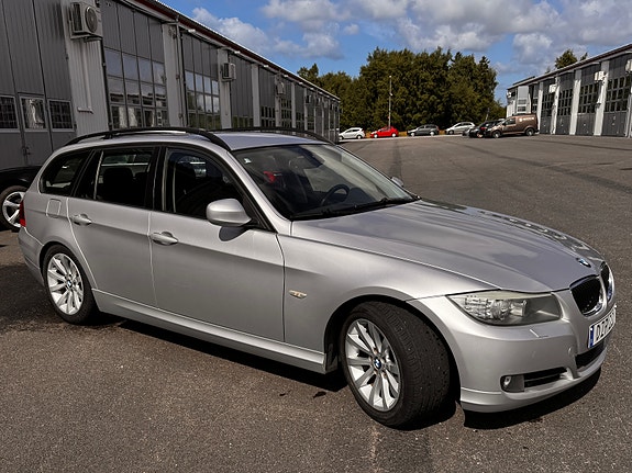 BMW 320d 6 of 12
