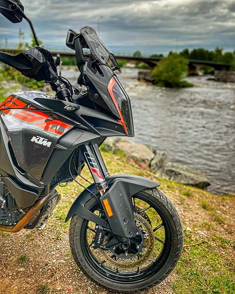 KTM 1290 Super Adventure 4 of 6