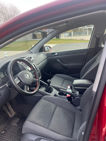 Volkswagen Golf V 11 of 13