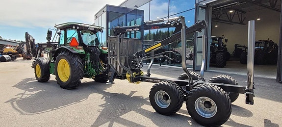 Skogsekipage John Deere 5090M / Palms 8 ton med kran 3.61 10 of 12
