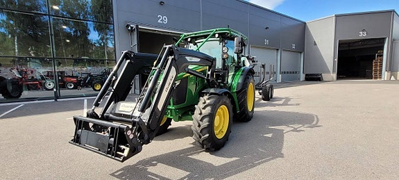 Skogsekipage John Deere 5090M / Palms 8 ton med kran 3.61 3 of 12