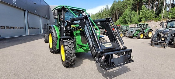 Skogsekipage John Deere 5090M / Palms 8 ton med kran 3.61 5 of 12