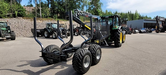 Skogsekipage John Deere 5090M / Palms 8 ton med kran 3.61 8 of 12