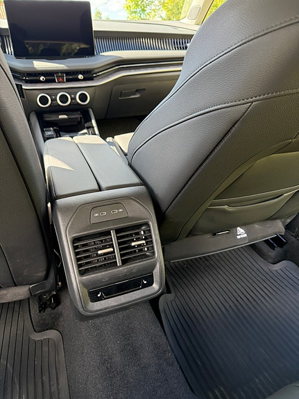 Skoda Superb 8 of 8