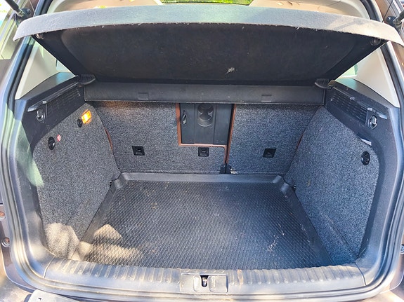 Volkswagen Tiguan 4 of 5