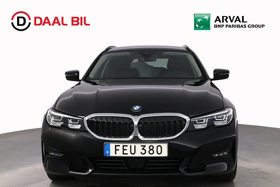 BMW 330e 2 of 28