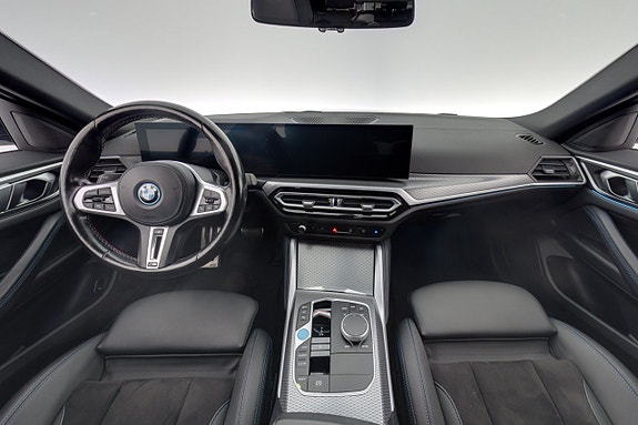 BMW i4 13 of 30