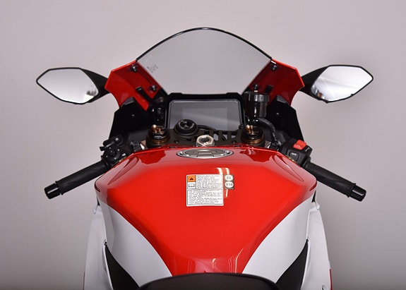 Yamaha R9 70TH Anniversary /Provkörd 200 mil/spara 20 000 kr/ 1ex 18 of 19