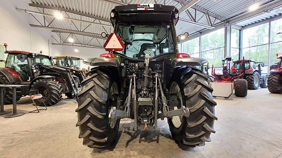 Valtra A115 HiTech / Lastare / skogsutrustad 9 of 12