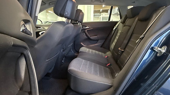 Opel Insignia 14 of 19