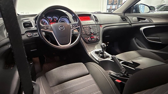 Opel Insignia 15 of 19