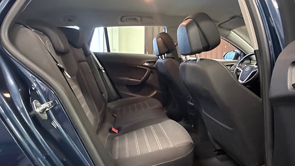 Opel Insignia 16 of 19