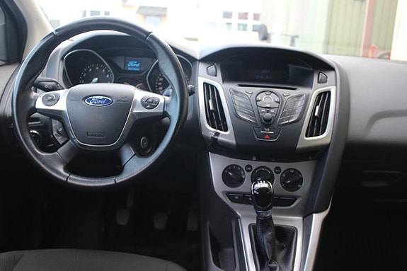 Ford Focus 10 of 14