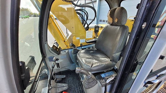 New Holland / Kobelco E135SR 12 of 12