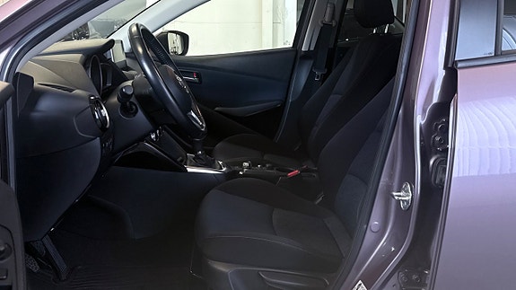 Mazda 2 7 of 15