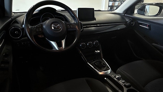 Mazda 2 9 of 15