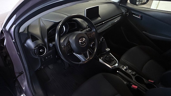 Mazda 2 8 of 15