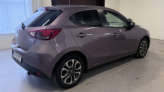 Mazda 2 6 of 15