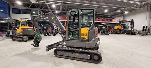 Volvo ECR58F / Steelwrist X07 11 of 12