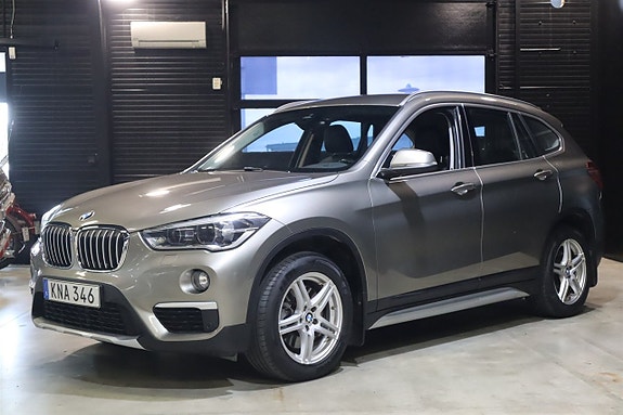 BMW X1 3 of 23