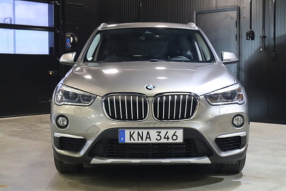 BMW X1 2 of 23