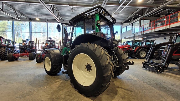 Valtra N142 Direct / TwinTrac / Frontlyft / Front PTO 10 of 12