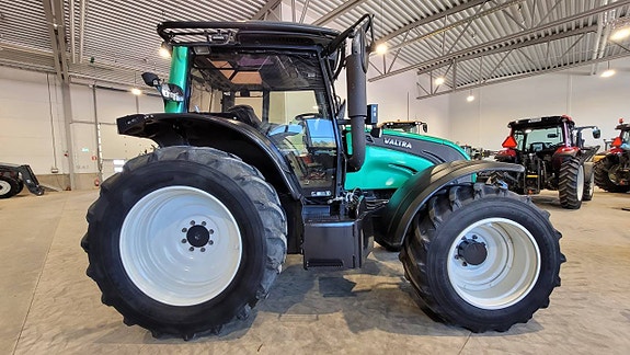 Valtra N142 Direct / TwinTrac / Frontlyft / Front PTO 7 of 12